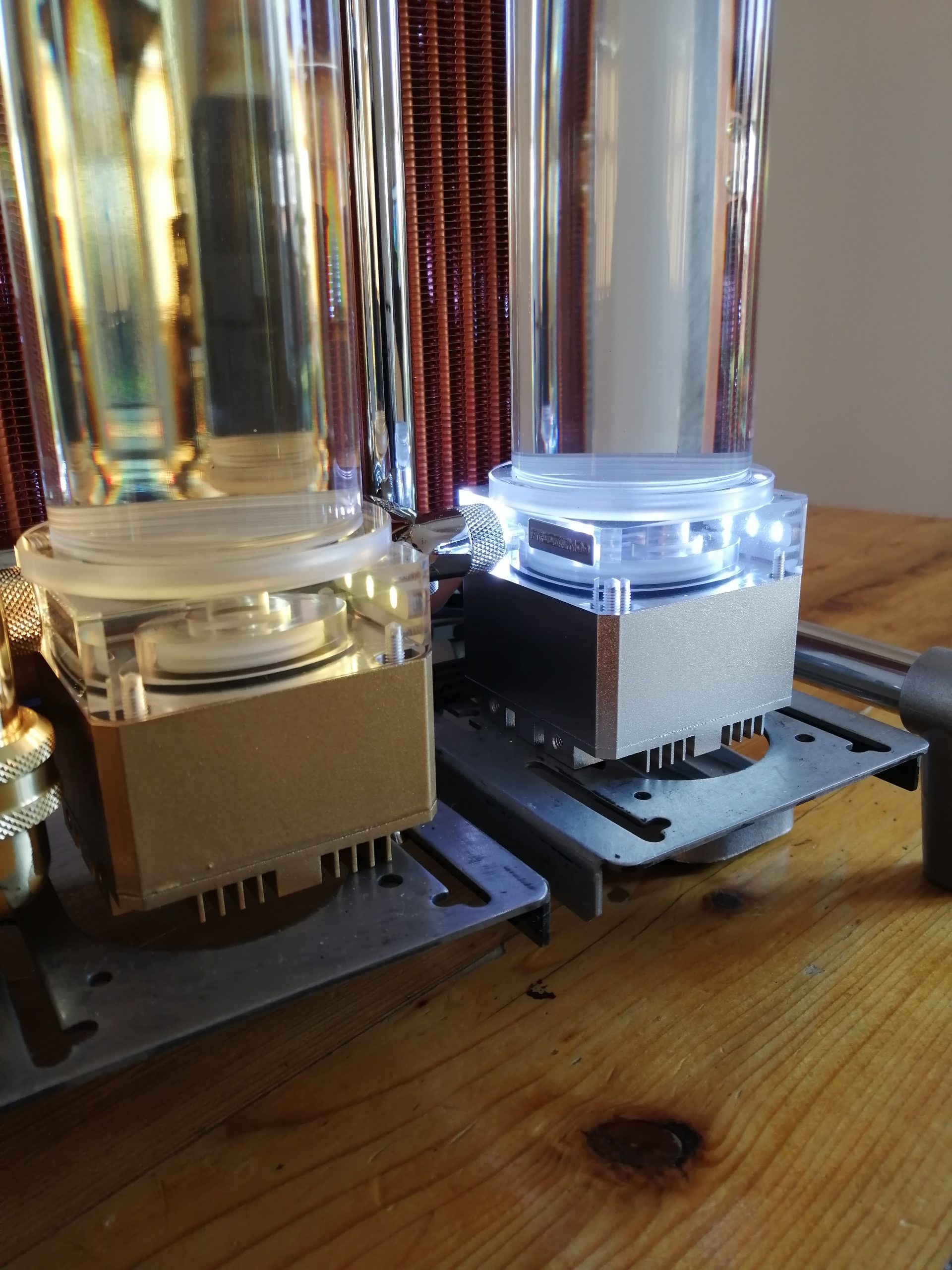 metal custom watercooling PC_4