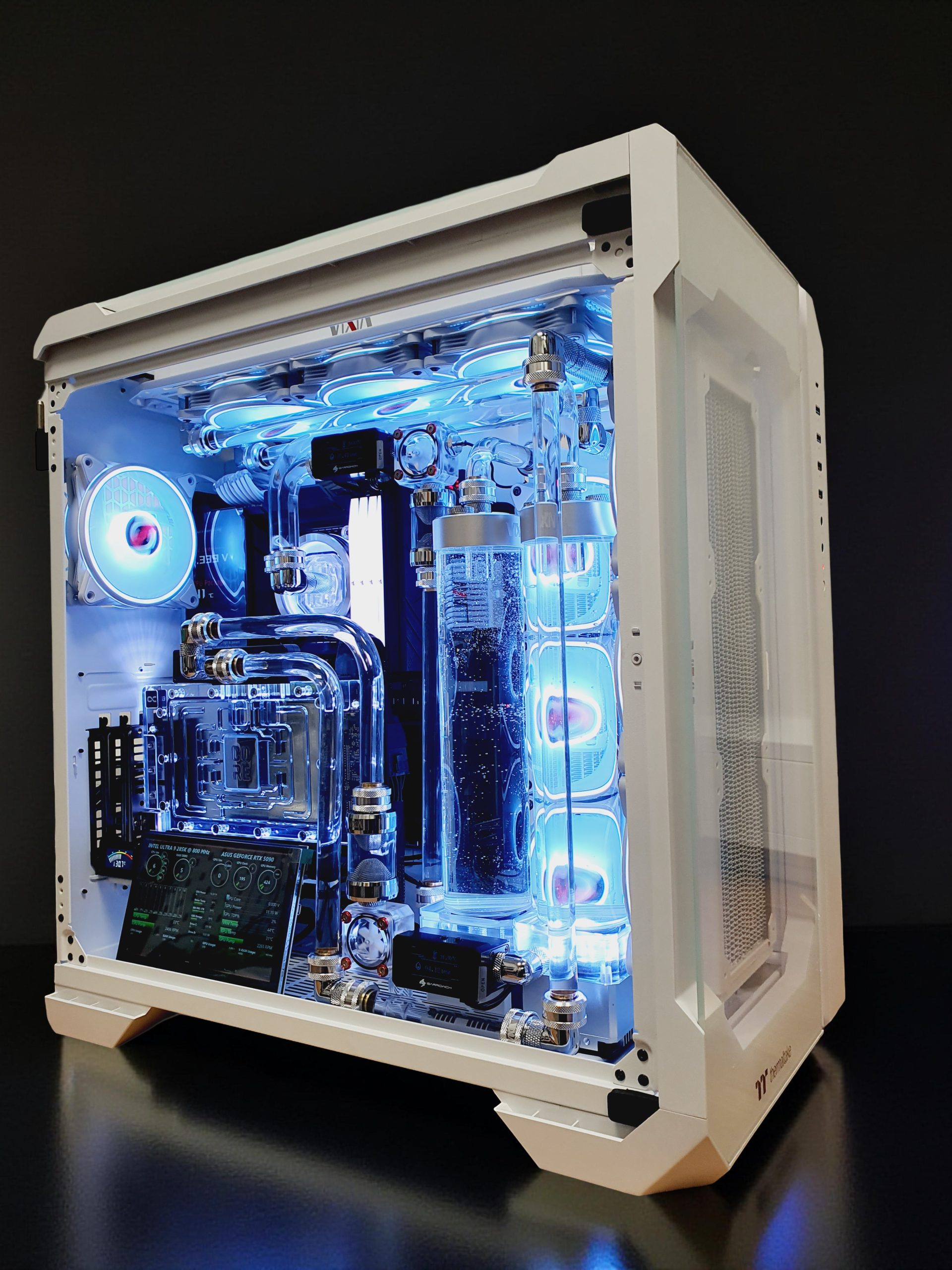 VIXIA VXF-20 dual-loop custom watercooled PC with clear coolant and white showcase chassis